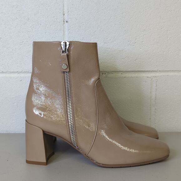new Aquatalia made in Italy SZ 9.5 Delfina Nappa Patent Leather heeled boot zip - Picture 1 of 6